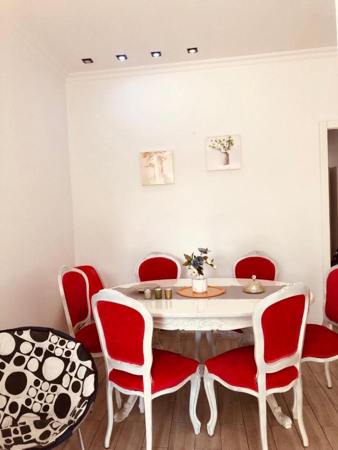Sweet Apartment In Kutaisi Bagian luar foto