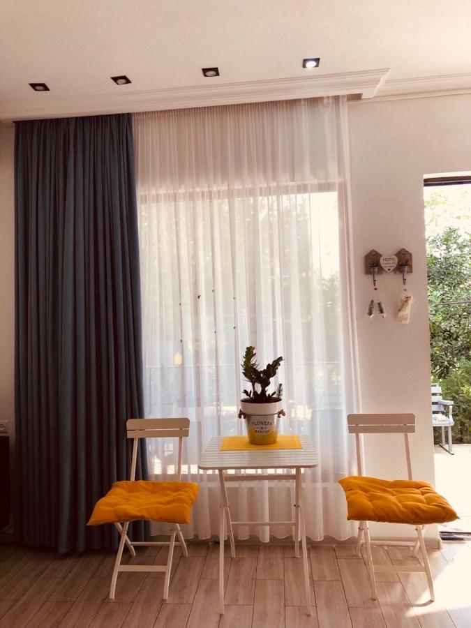 Sweet Apartment In Kutaisi Bagian luar foto