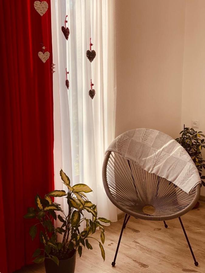 Sweet Apartment In Kutaisi Bagian luar foto