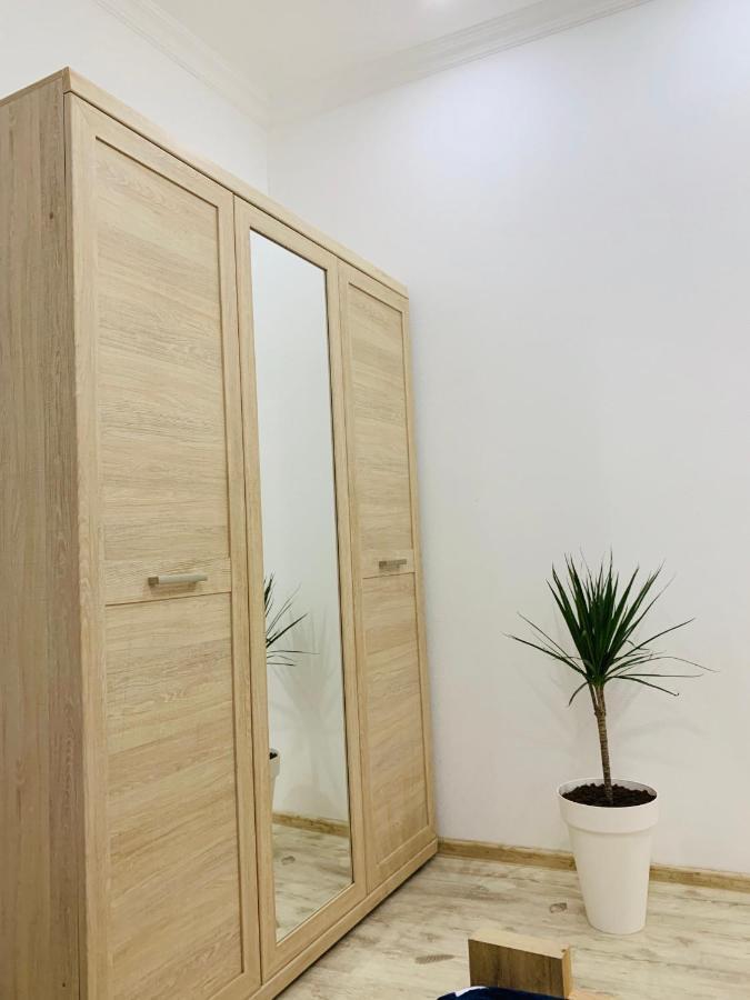 Sweet Apartment In Kutaisi Bagian luar foto